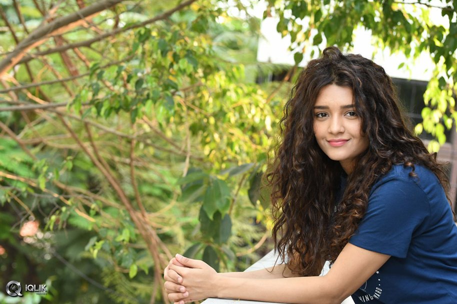 Ritika-Singh-Latest-Photo-Gallery